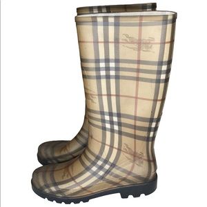 burberry winter boots women